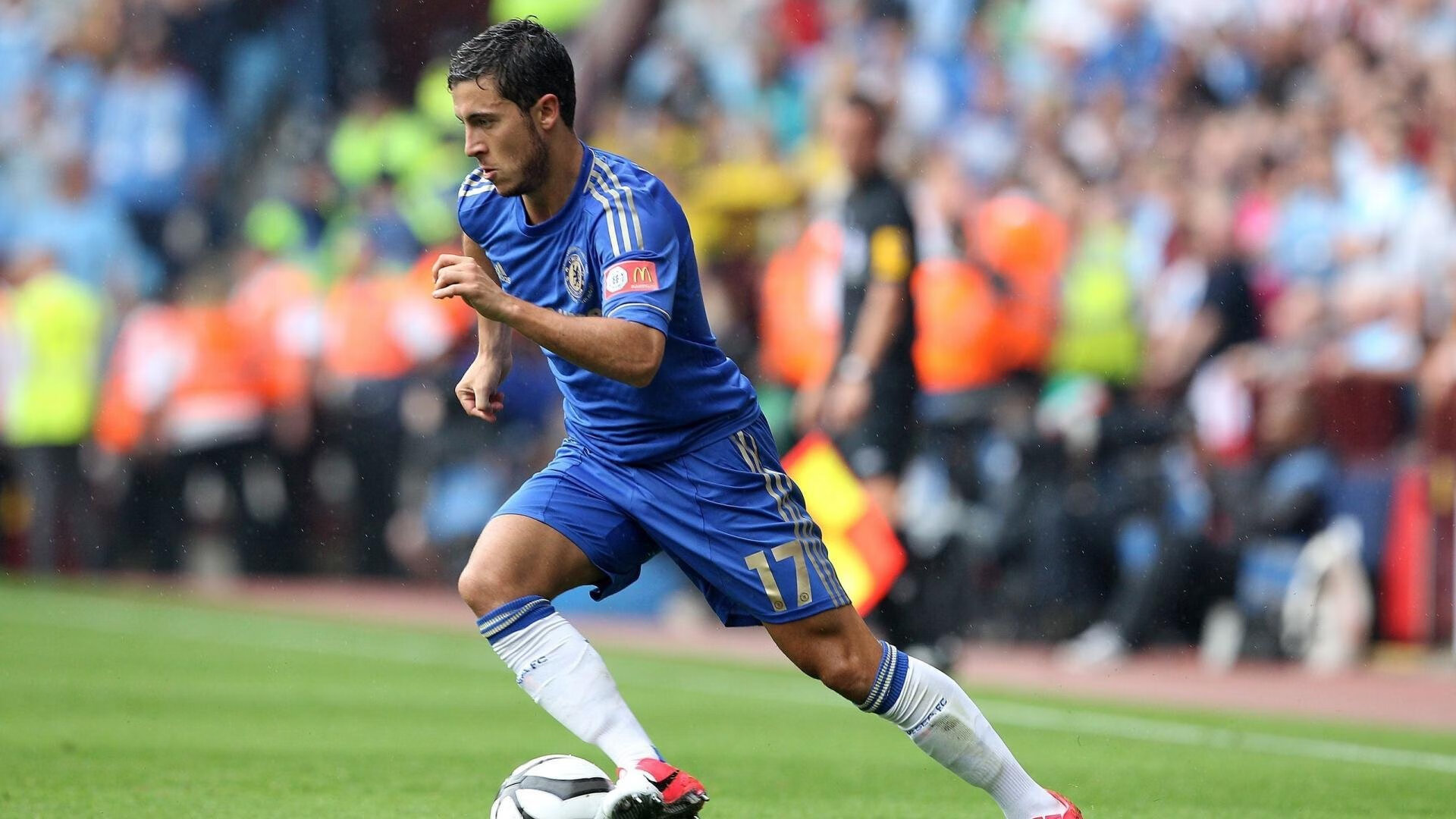 德国女子70公斤级柔道选手米里亚姆·布特克雷特获得银牌，德国柔道教练