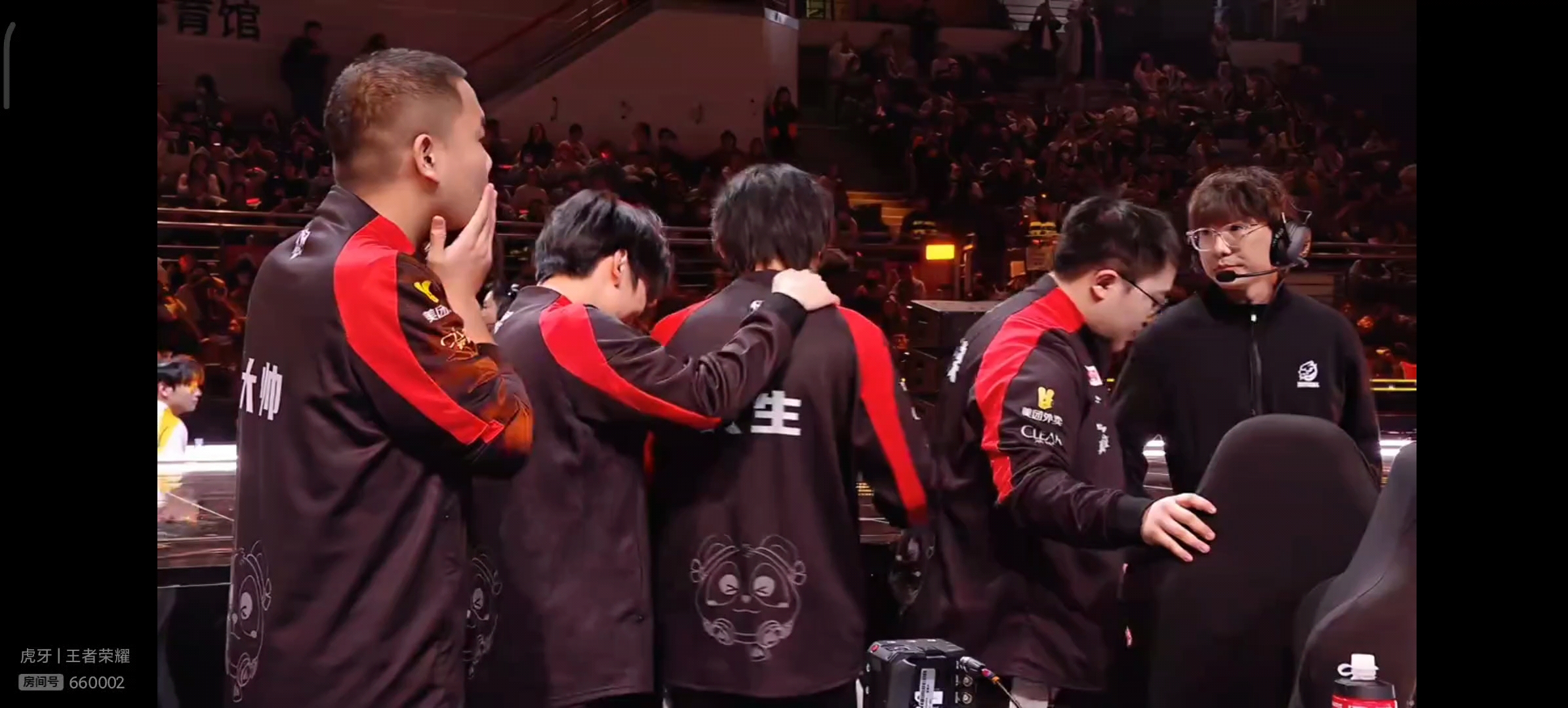 关于爱游戏APP：中超联赛冠军争夺战，某队上演“奇迹逆袭”的信息