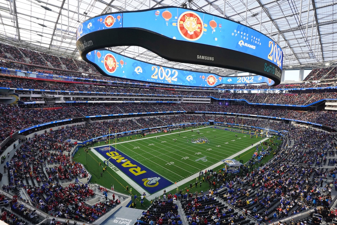 包含爱游戏APP:中国足球“智慧足球”成“鸡肋”，球迷：科技救不了中国足球的“扶不起的阿斗”！的词条