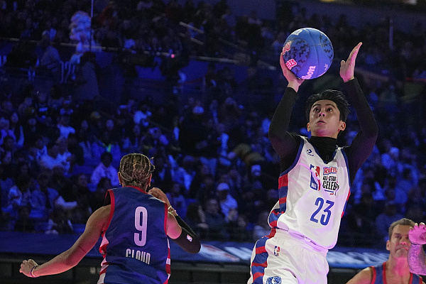 爱游戏:NBA全明星周末：明星球员精彩表演回顾的简单介绍