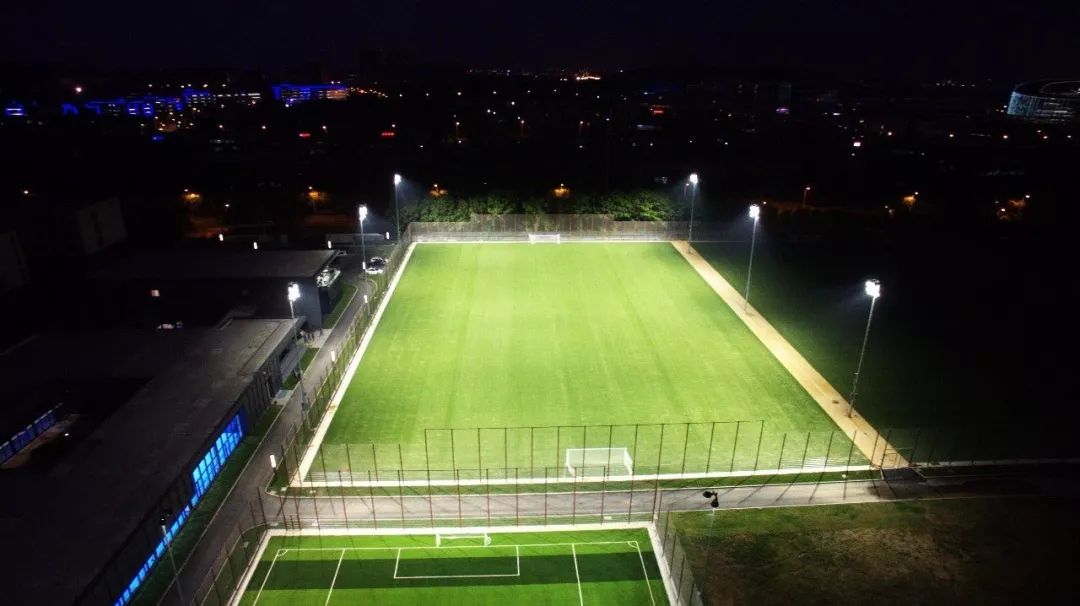 爱游戏APP:中国足球青训“拔苗助长”？专家呼吁：别让孩子输在起跑线上！的简单介绍