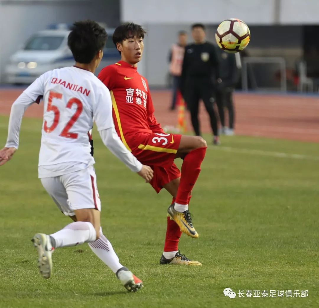 包含爱游戏APP:老将冯潇霆：发挥经验，帮助年轻球员成长的词条